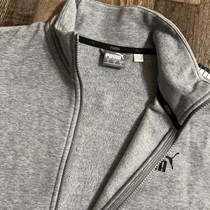 men’s Puma lightweight jacket